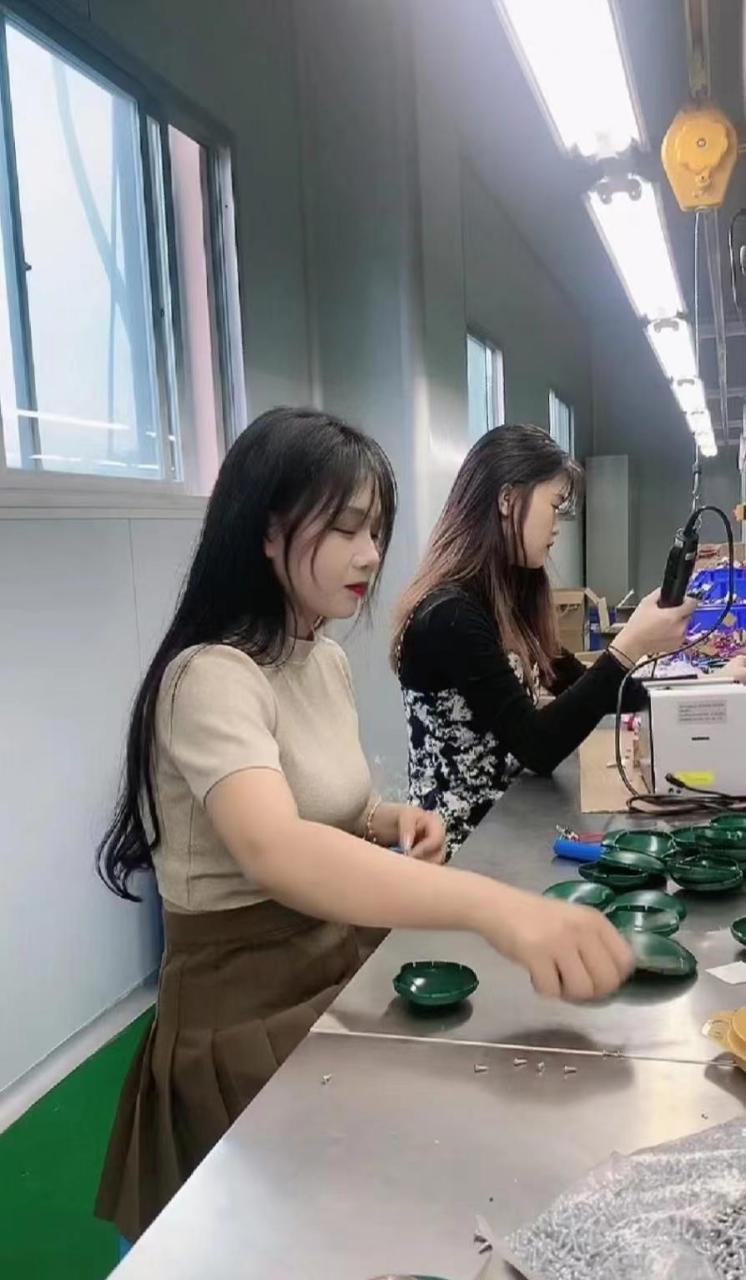 有没有进厂打螺丝的