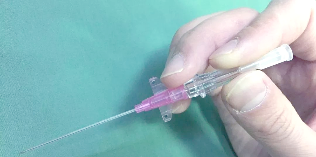 动脉穿刺成功秘诀:操作细节与技巧分享
