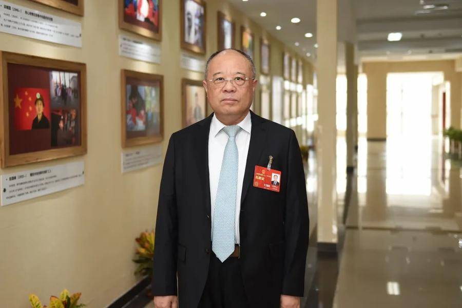 史伟云教授:深耕角膜领域 点亮患者人生