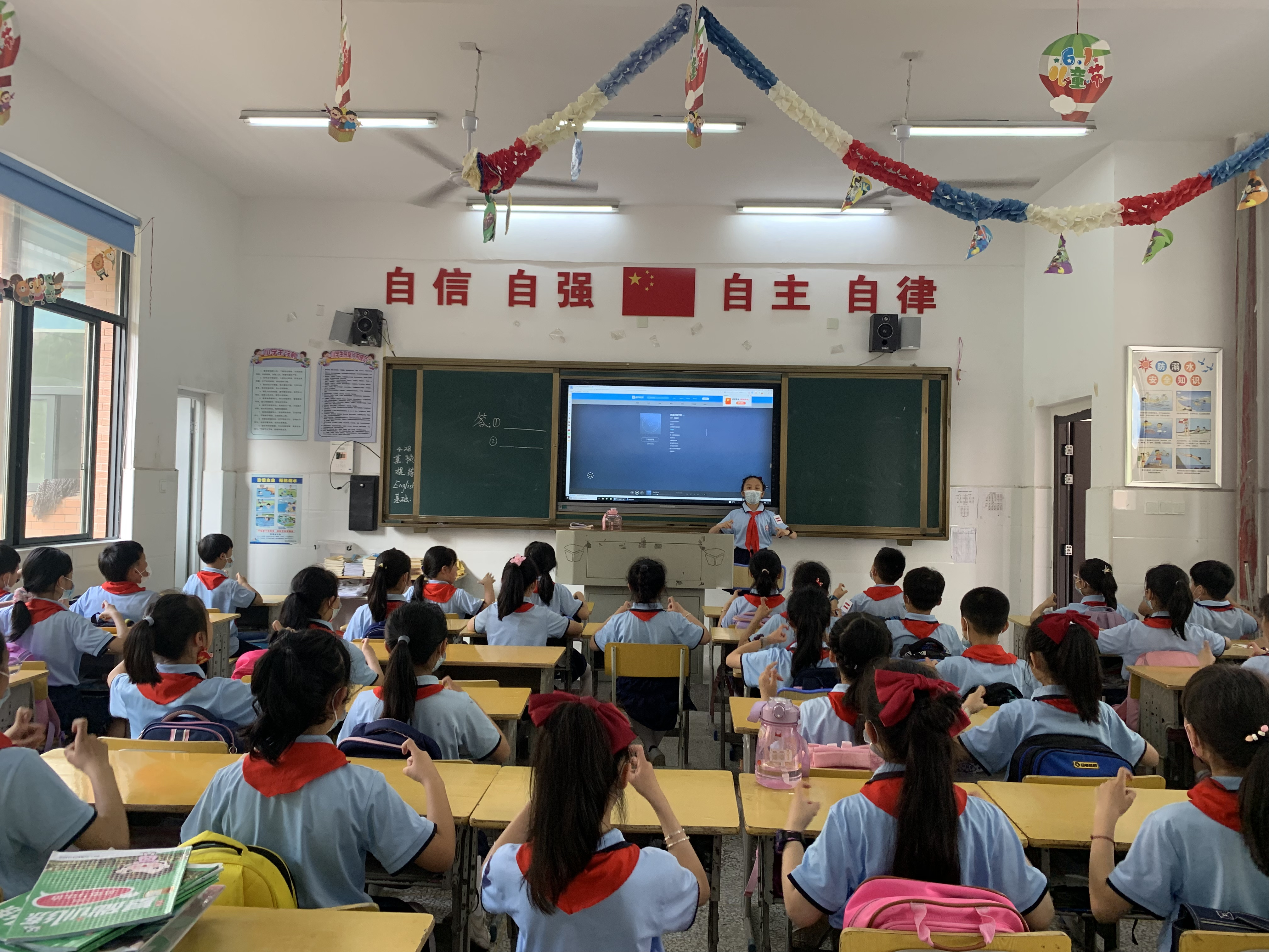 永州市映山小学:手势舞蹈进课堂 防溺宣传有新招