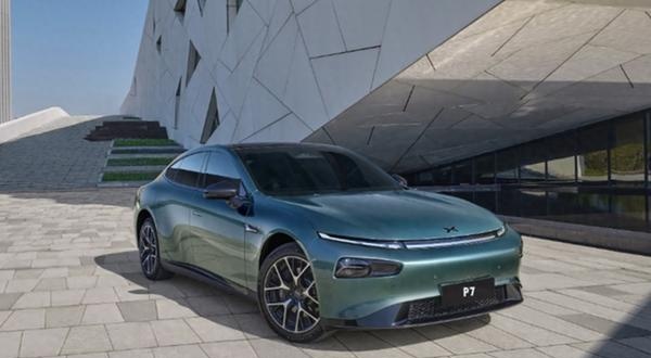 近日,针对网络上流传的小鹏p7售价大幅下降的消息,深圳的小鹏汽车门店