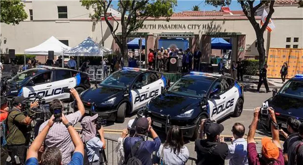 美国首例!加州一城警车弃油车全换电车 减少空气污染