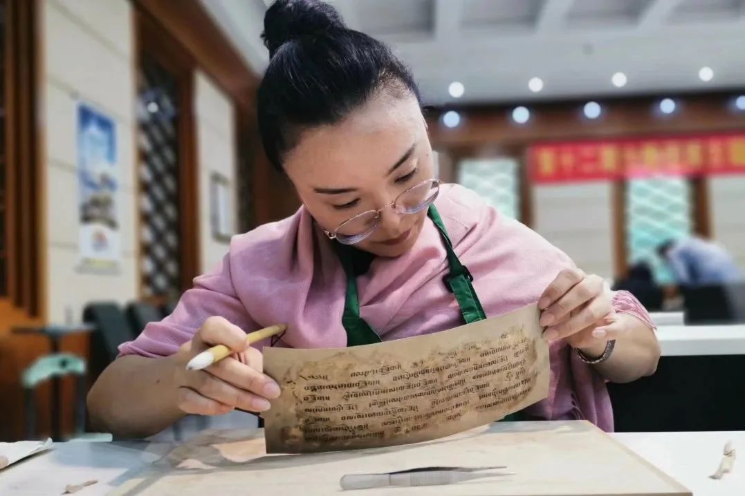 阿妞奋勇呀然后休息呀