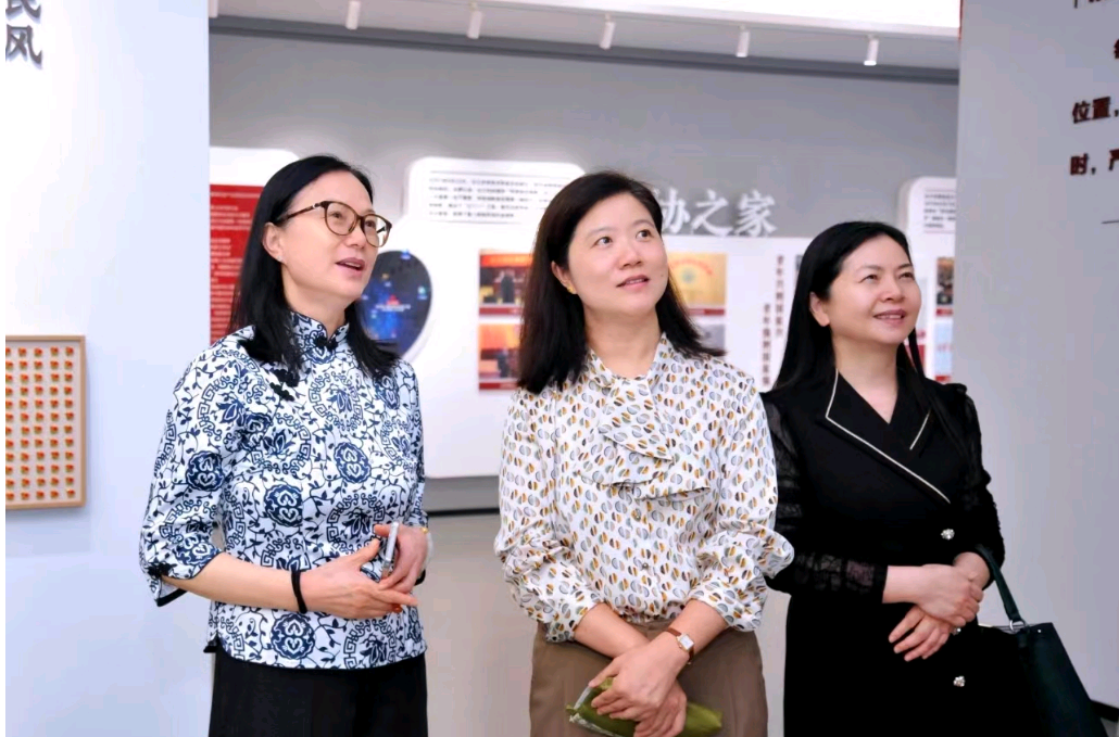 一起看看江苏妇联的新鲜事~苏州市常州市妇联第3期"常阿姐"大讲堂开讲