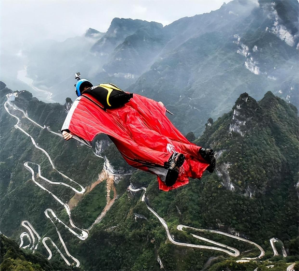 24岁刘安翼装飞行身亡:极限运动是玩命还是荣耀?