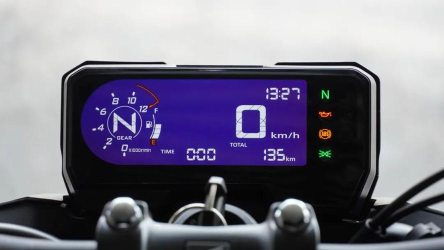 cb400仪表盘上的四个灯代表什么?