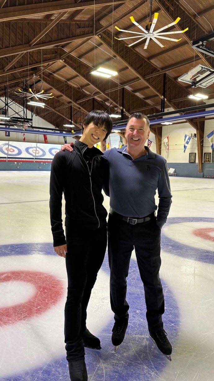 羽生结弦与教练orser 重逢,成海外粉丝热议话题