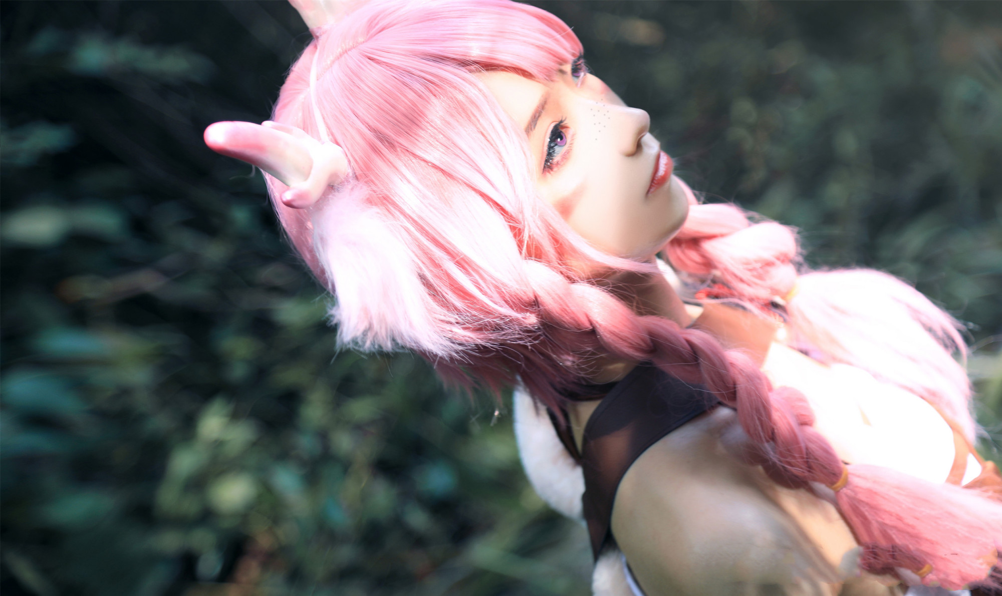 三组可爱妹子cos的人气游戏《王者荣耀》角色"瑶"!很有还原度