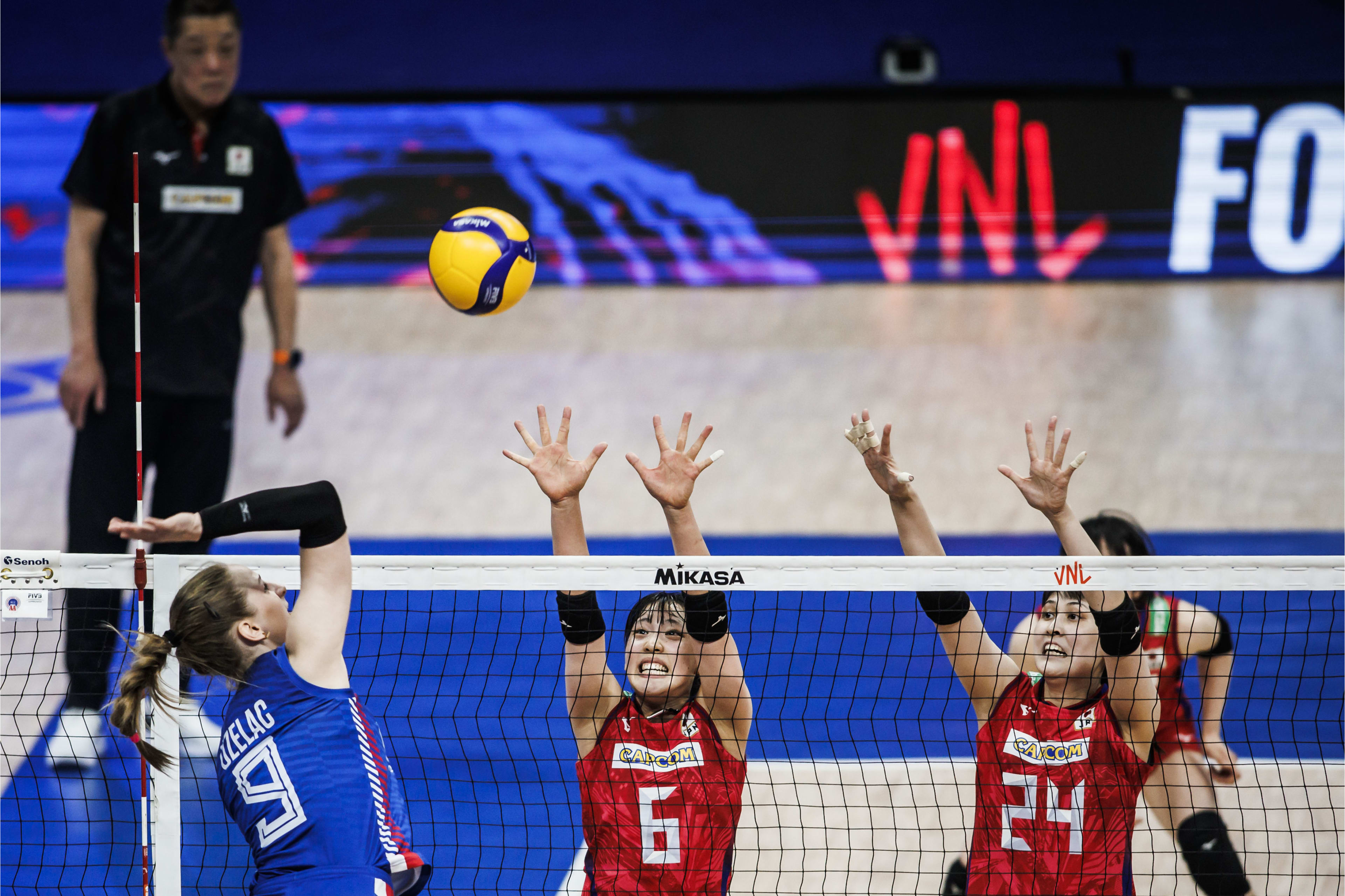 古德蒂长舒一口气!04年新星发威助塞尔维亚获首胜,日本输在高度