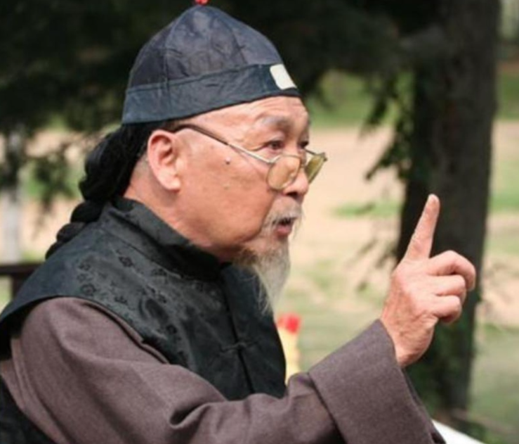 青未了|温建国专栏:"官 相"