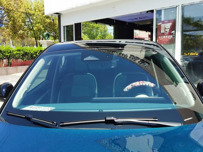 办法汽车玻璃膜好坏分辨