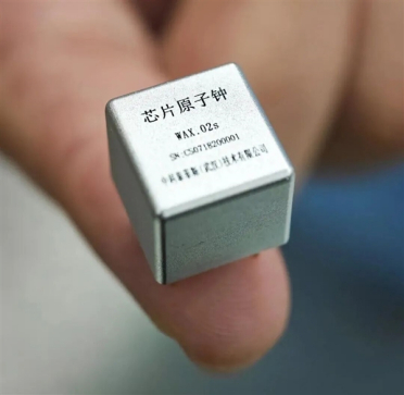中国造出世界最小芯片原子钟：3万多年误差才1秒