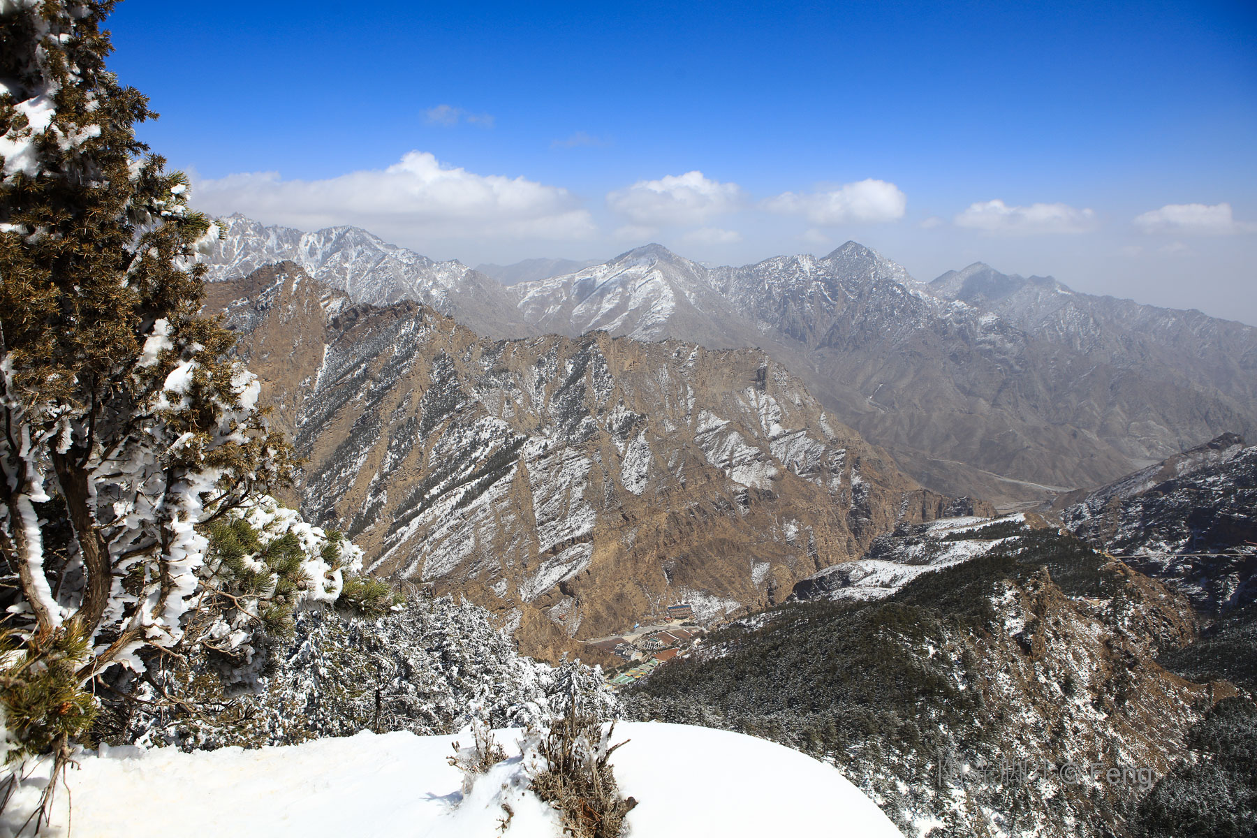 清明時節雨紛紛,賀蘭山上雪景美(之二)(原創)