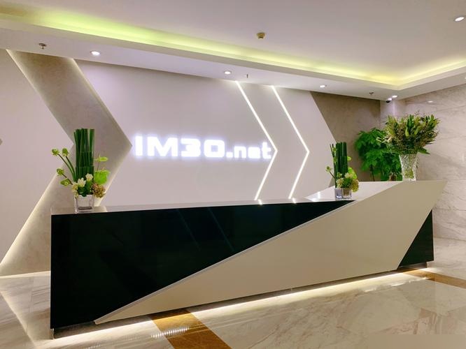 龙创悦动这家公司怎么样,策划岗,实际加班情况如何?