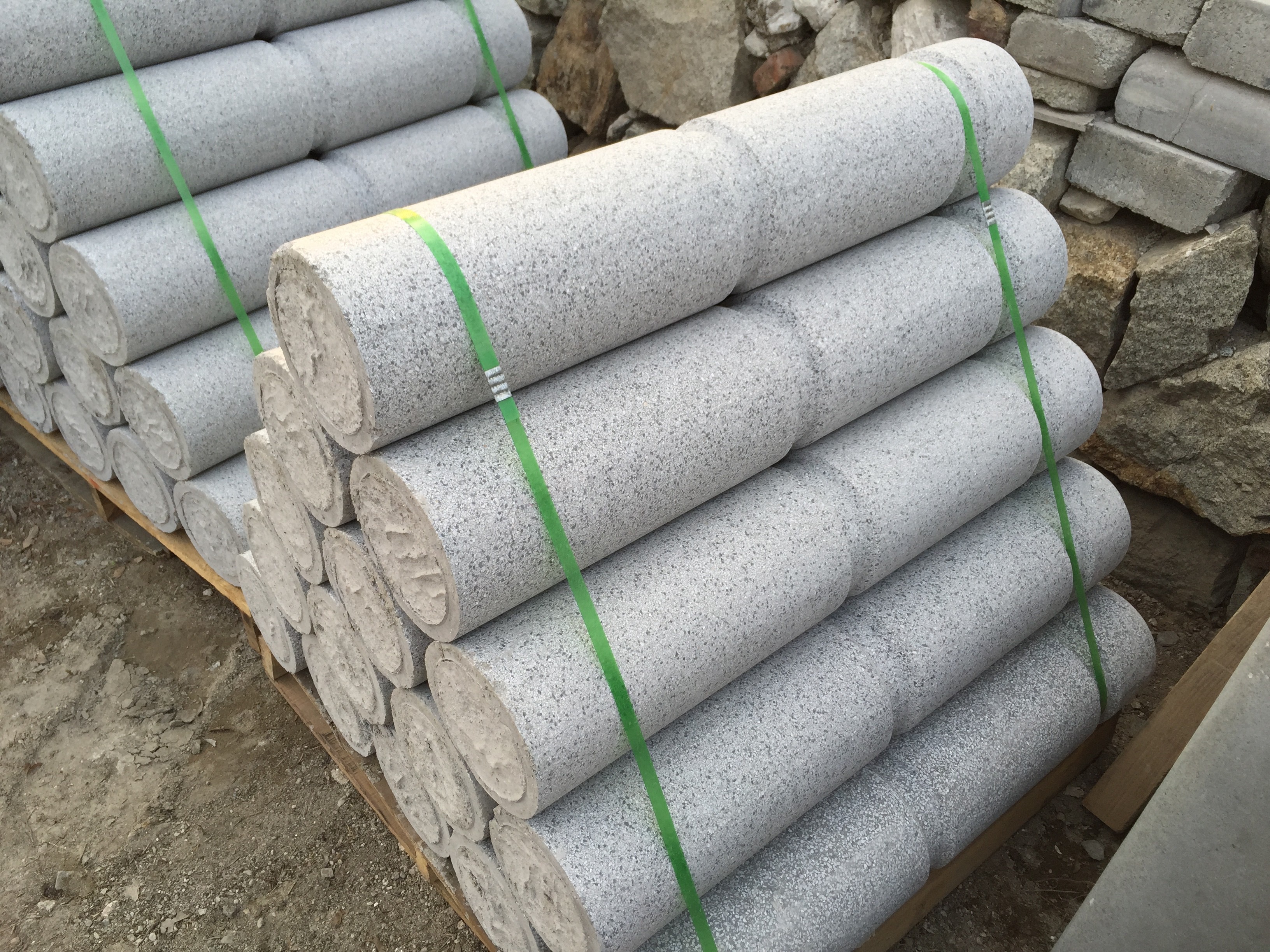 珠海仿花岗岩路沿石的优点