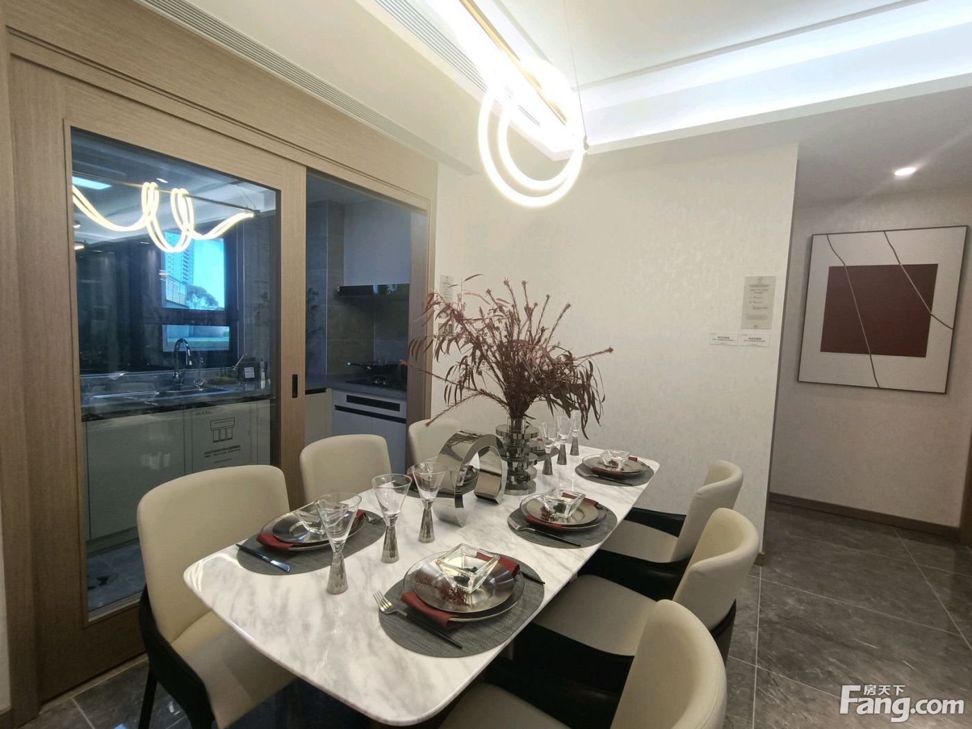 卓越坊新拍现场图片,实时了解楼盘新动态!