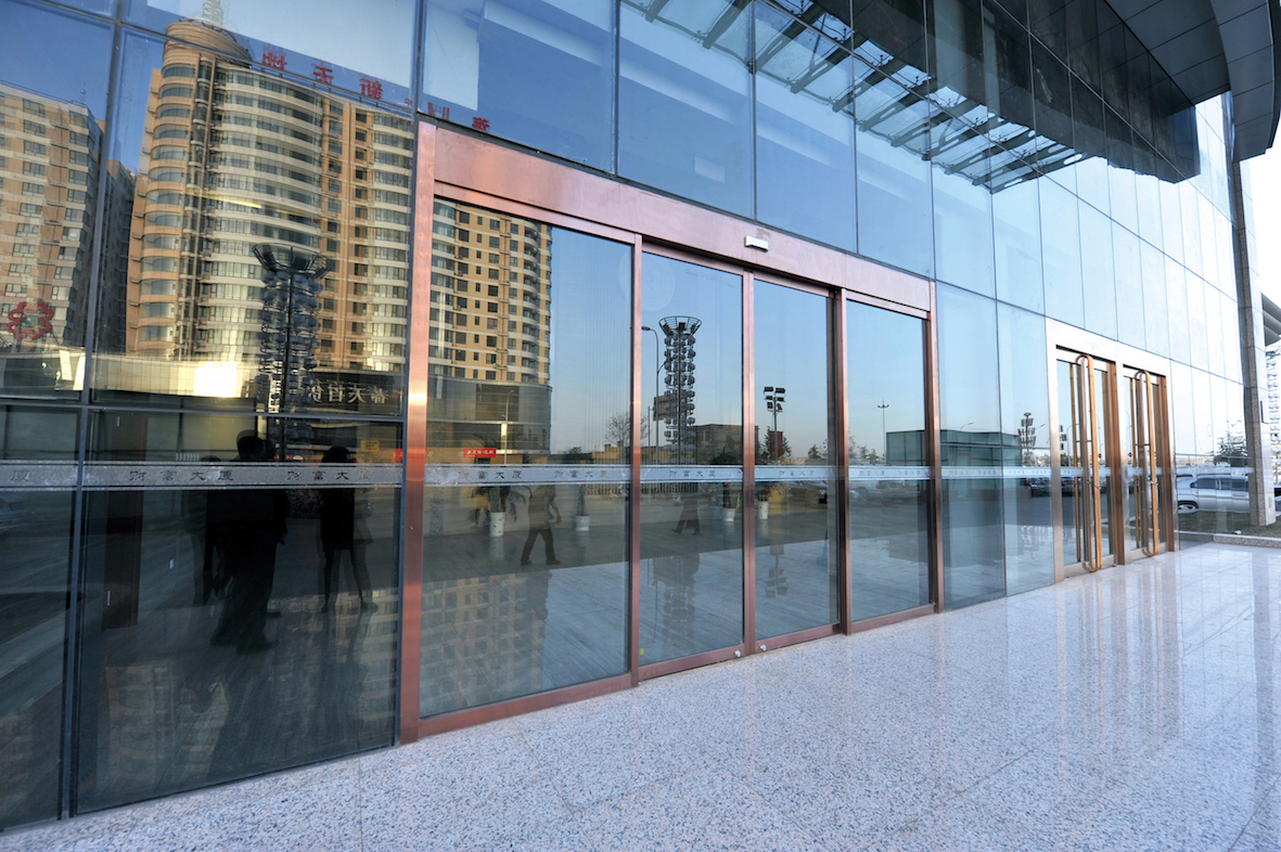 清洁,润滑,紧固三方面讲解自动门维护保养