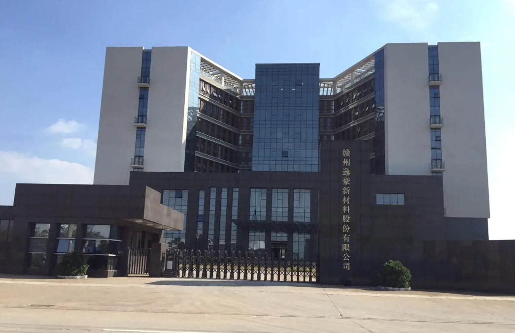 江西赣州新晋富豪张剑萌,19岁中专毕业自谋生路,如今身价24亿