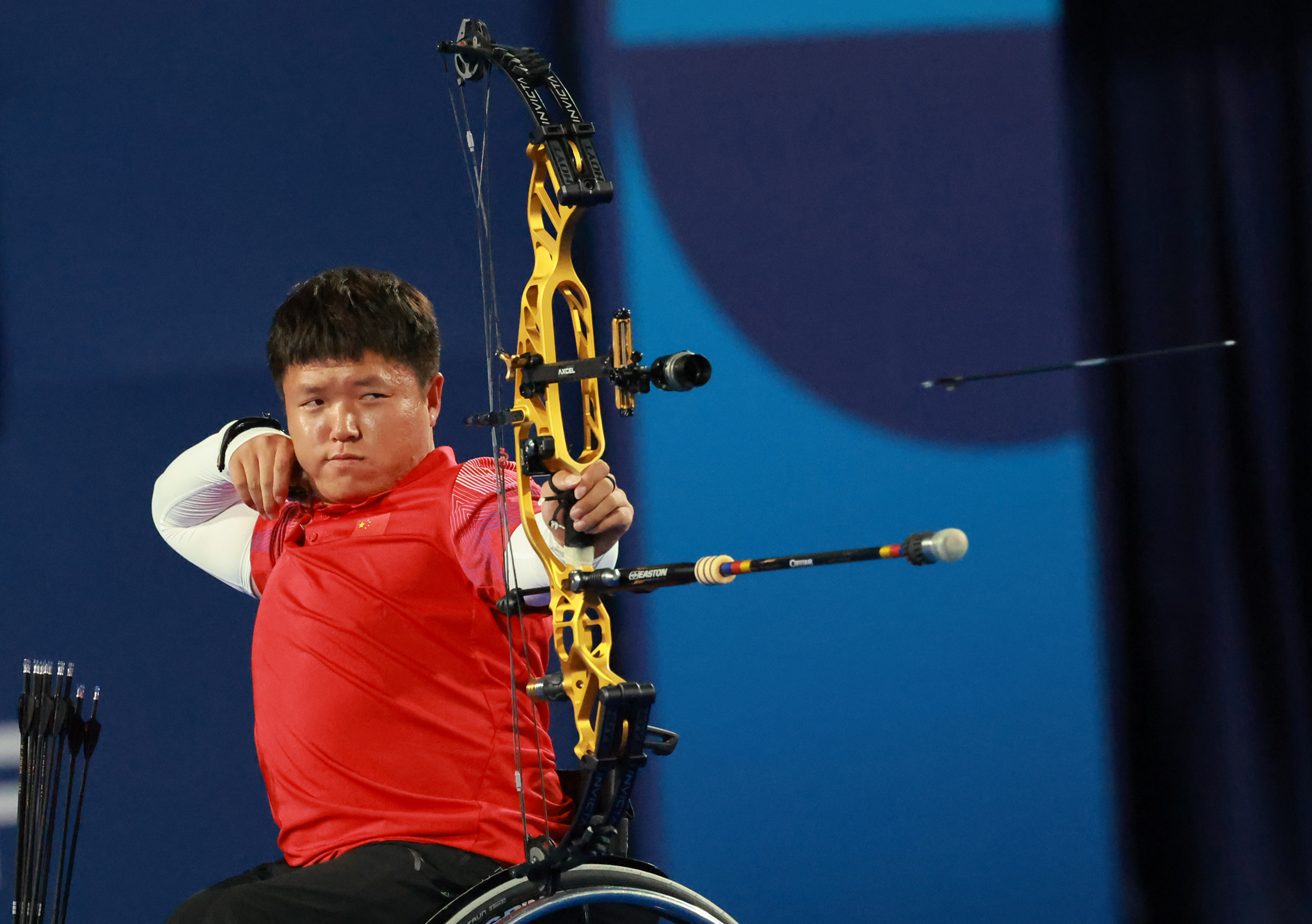 (巴黎残奥会)射箭——艾新亮,何梓豪获得男子个人复合弓公开级亚军