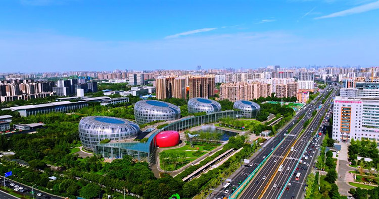青羊,崇州怎么"联姻"?一条航空科技走廊串起来的区域联动实践