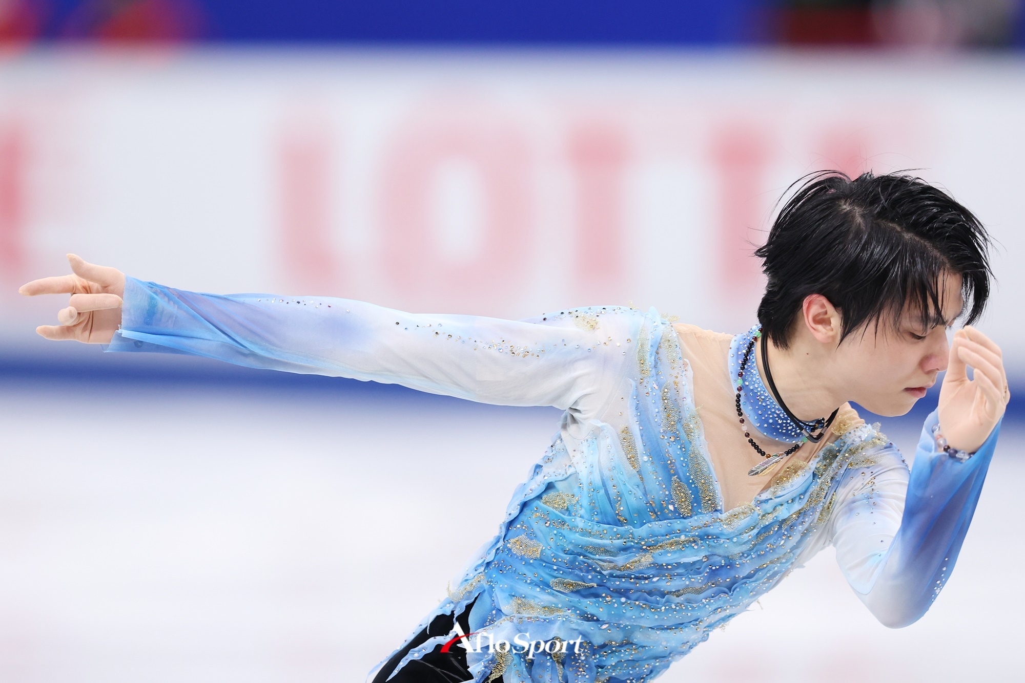 羽生结弦的这些项链,就是他的"结界"吧!啥也不戴是这样的