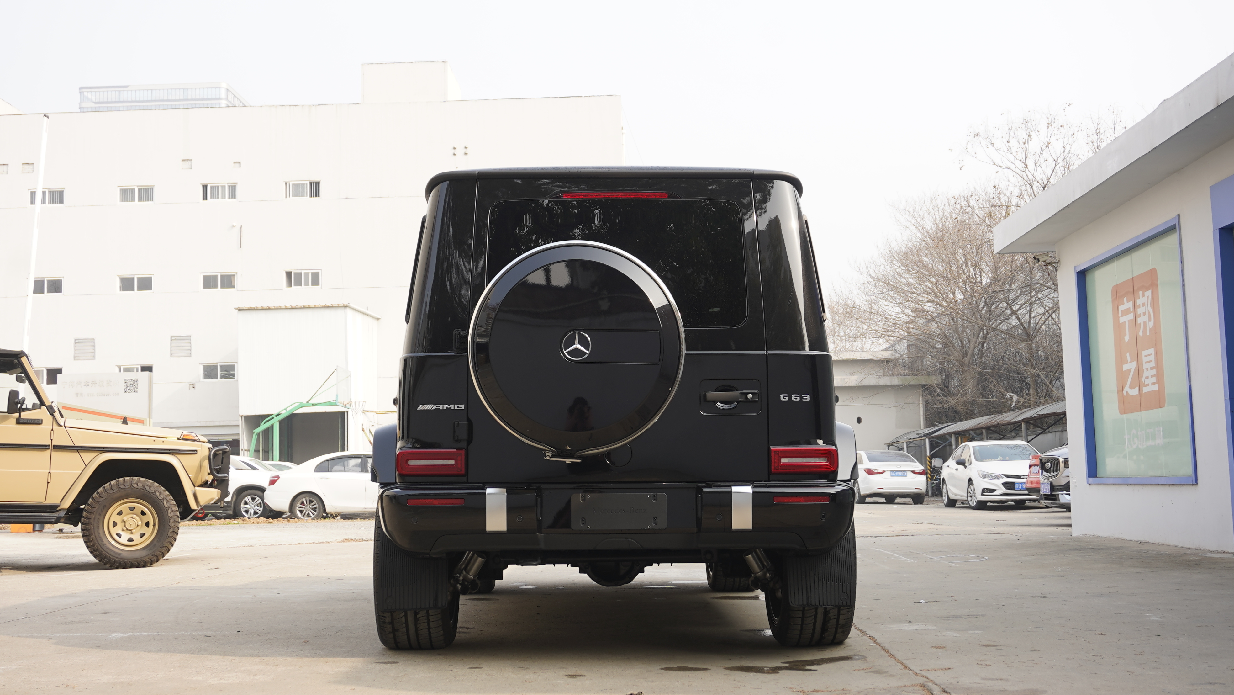 奔驰g63升级巴博斯g900火箭限量版套件!