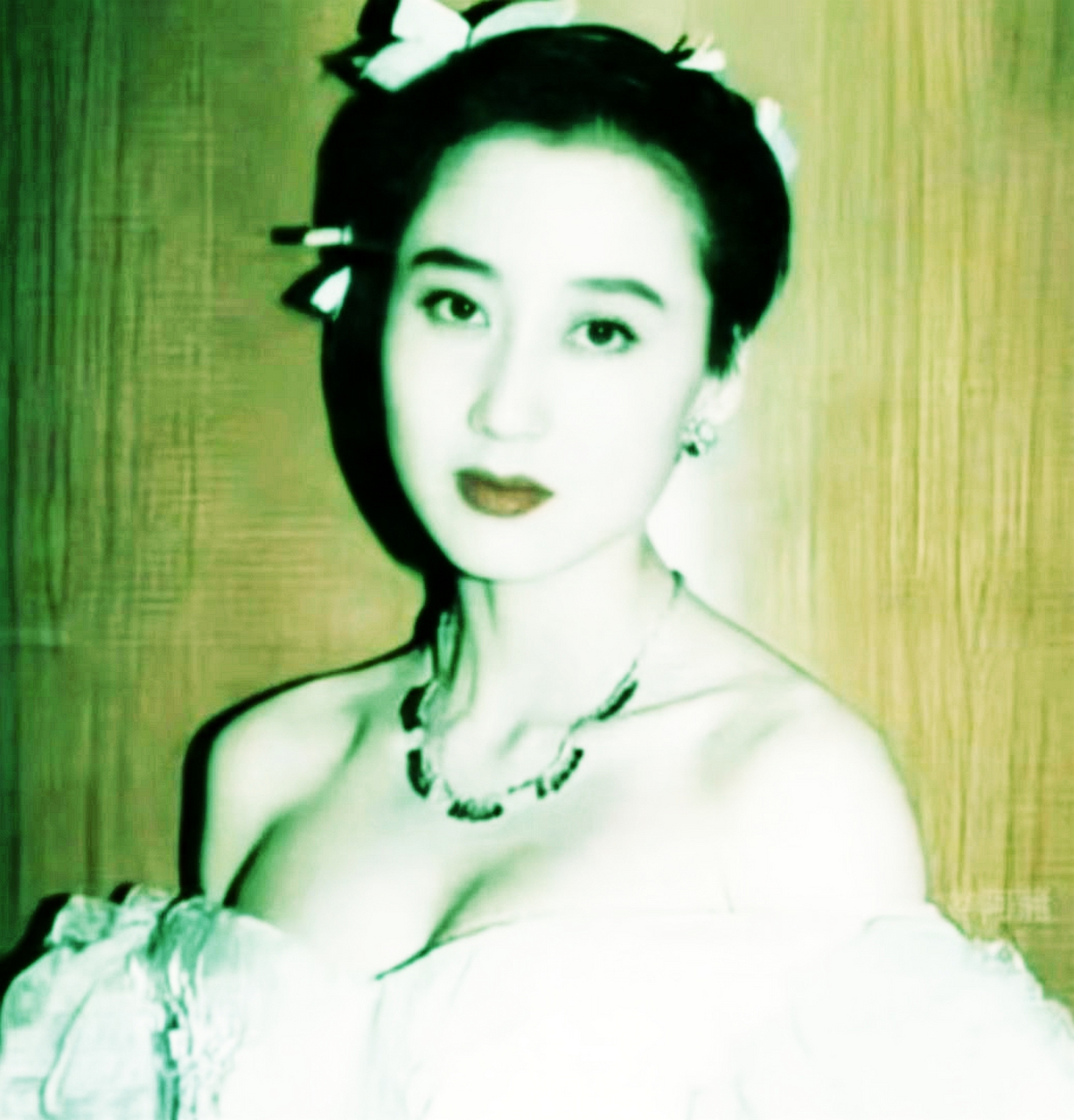 利智与赌王的关系,何超云被传是他的私生女!