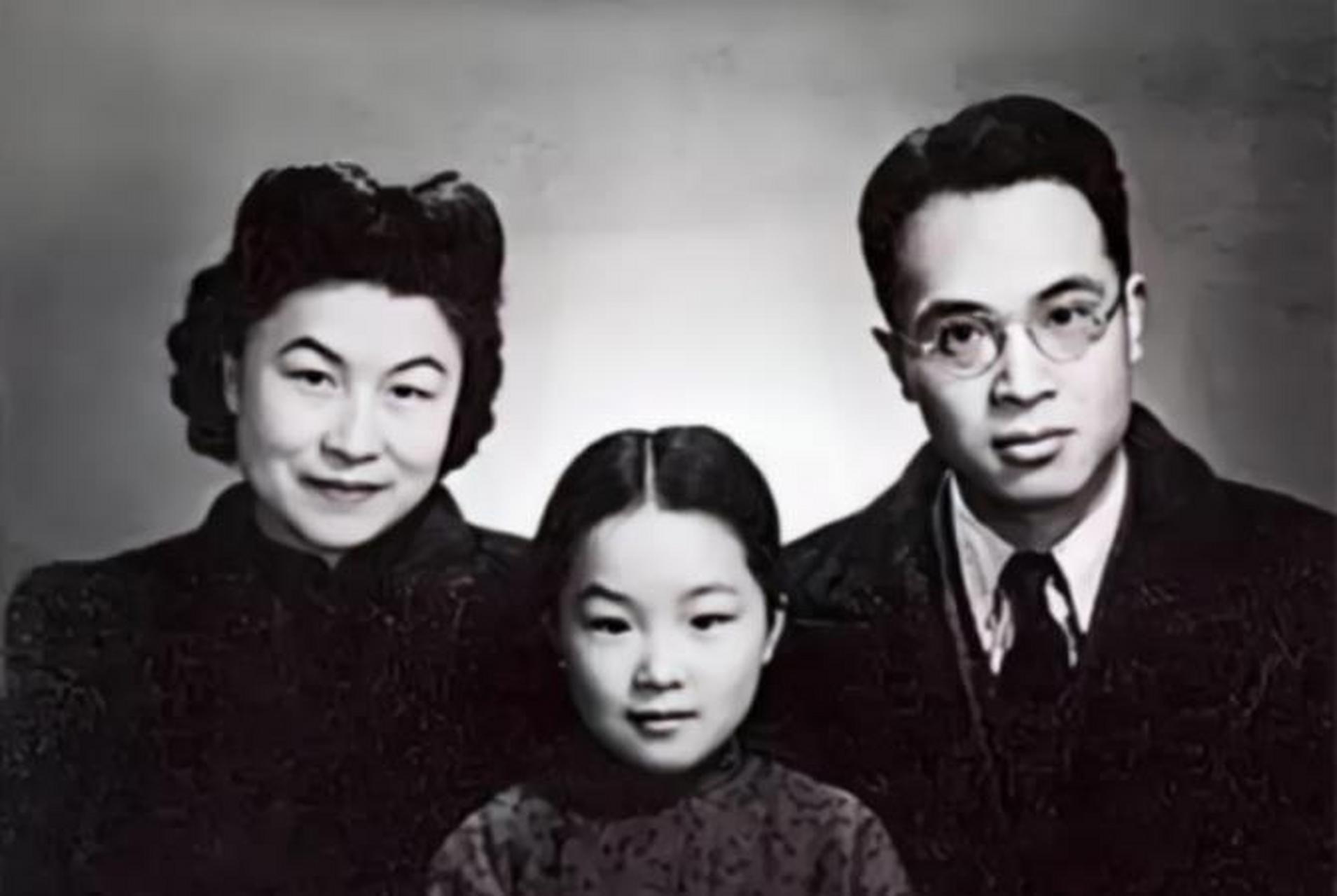 1973年,钱钟书女儿被邻居骂了一句"臭寡妇"后又扇了一嘴巴.