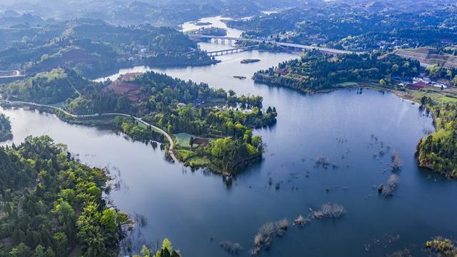 鸟瞰潼南大石桥水库