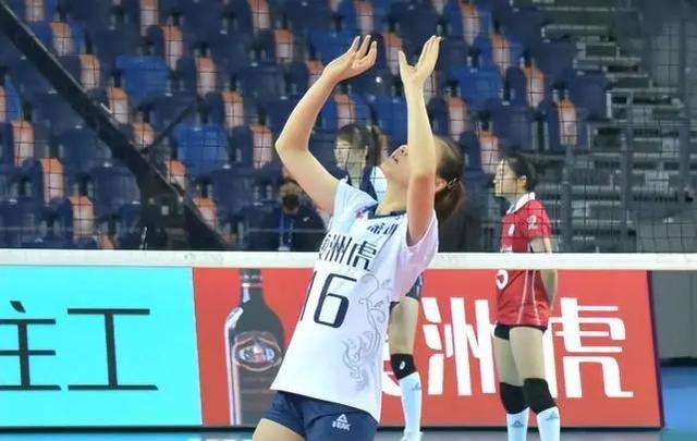 张可凡:年纪轻轻却已屡次跻身世少赛,如今回归校园期待重回赛场