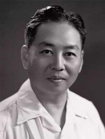 吕恩:与吴祖光结婚5年无合影,离婚她送他相机,他卖掉办新婚宴