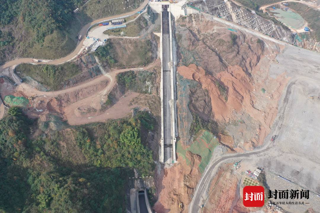 成都"第二水源"李家岩水库工程大坝填筑至高程680米|全力以赴拼经济搞