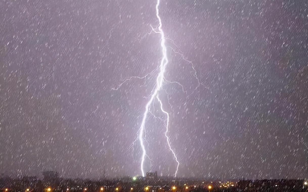 多地出现雪天打雷的罕见现象,俗语"雷打雪,人吃铁"有何寓意?