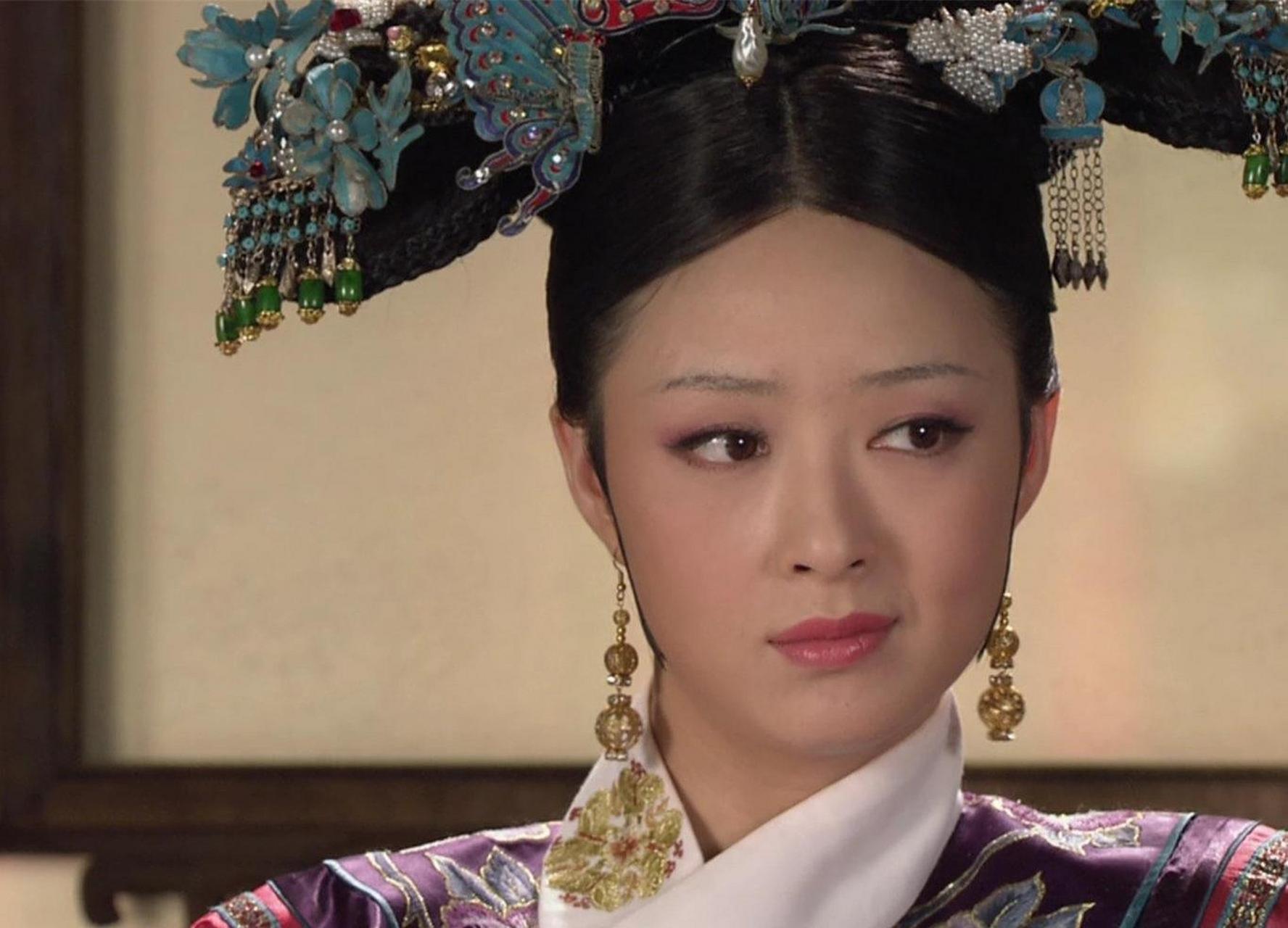 [给你小心心]2010年,《甄媛传》开拍时,陈建斌看到蒋欣饰演的华妃后