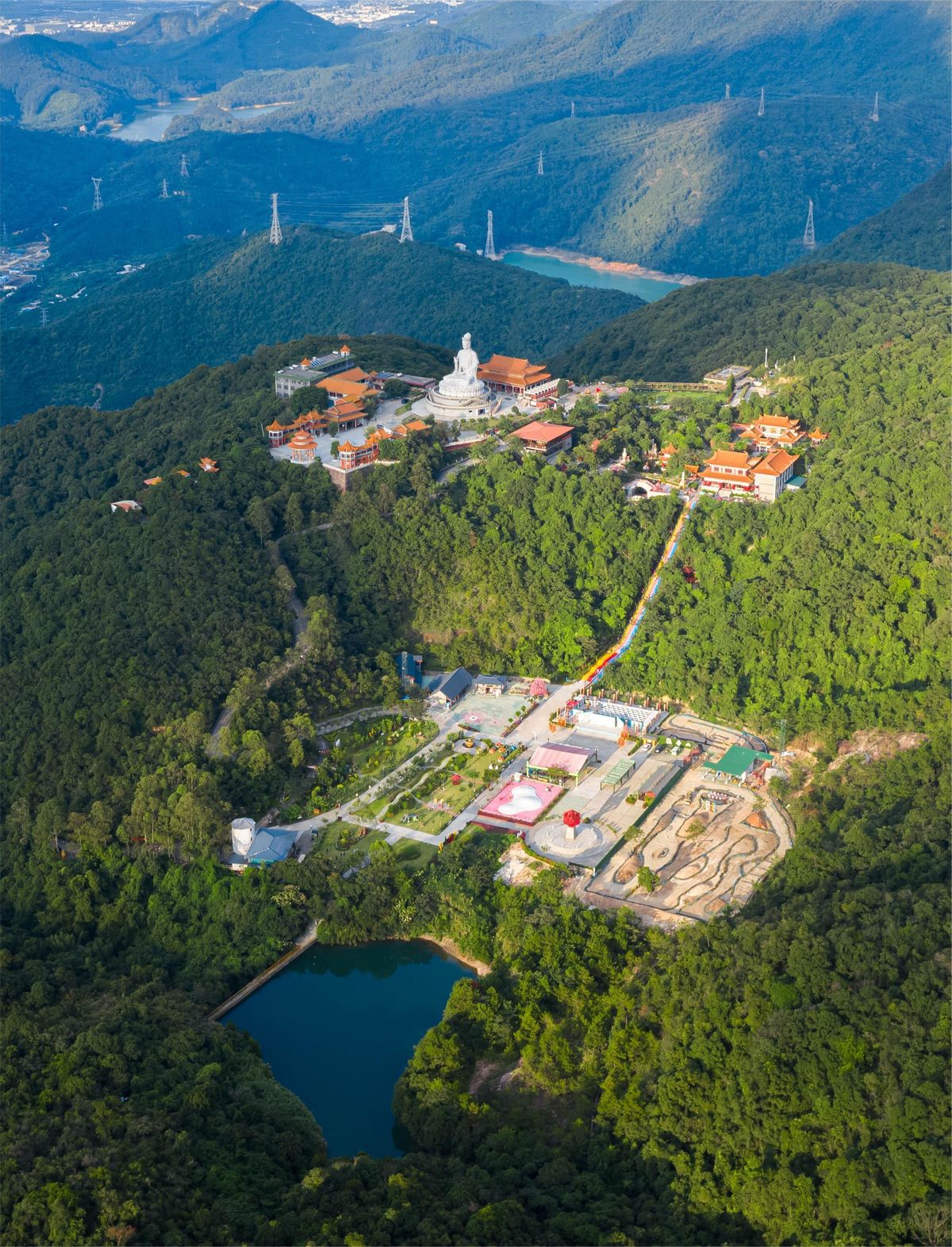 广东最高山图片