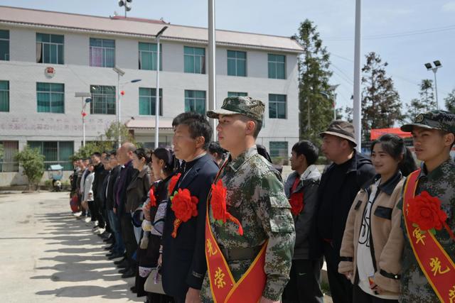 黎平縣平寨鄉:歡送新兵入伍 立志從軍報國