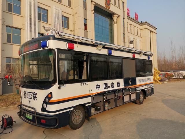 山东:森源鸿马移动边防检查站上岗执勤