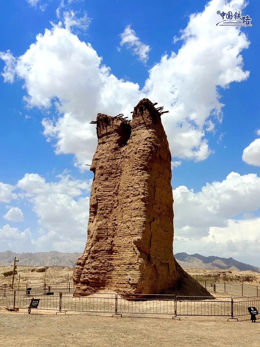 全列卧铺,夕发朝至,与南疆来场特别约会吧!