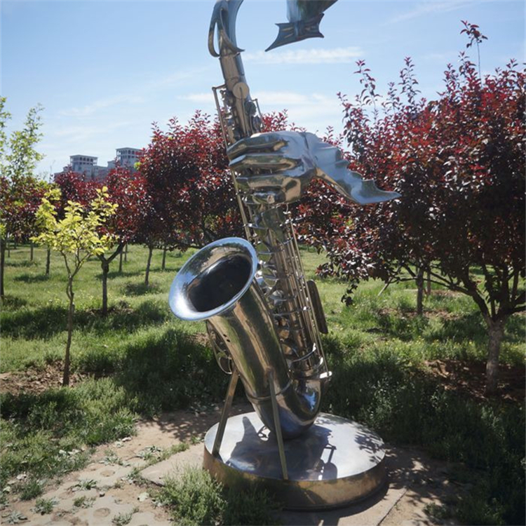 不锈钢萨克斯雕塑,西方乐器主题雕塑