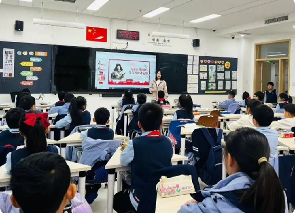 雄安容和红杰初级中学,雄安容和悦容小学等学校也广泛开展了学雷锋