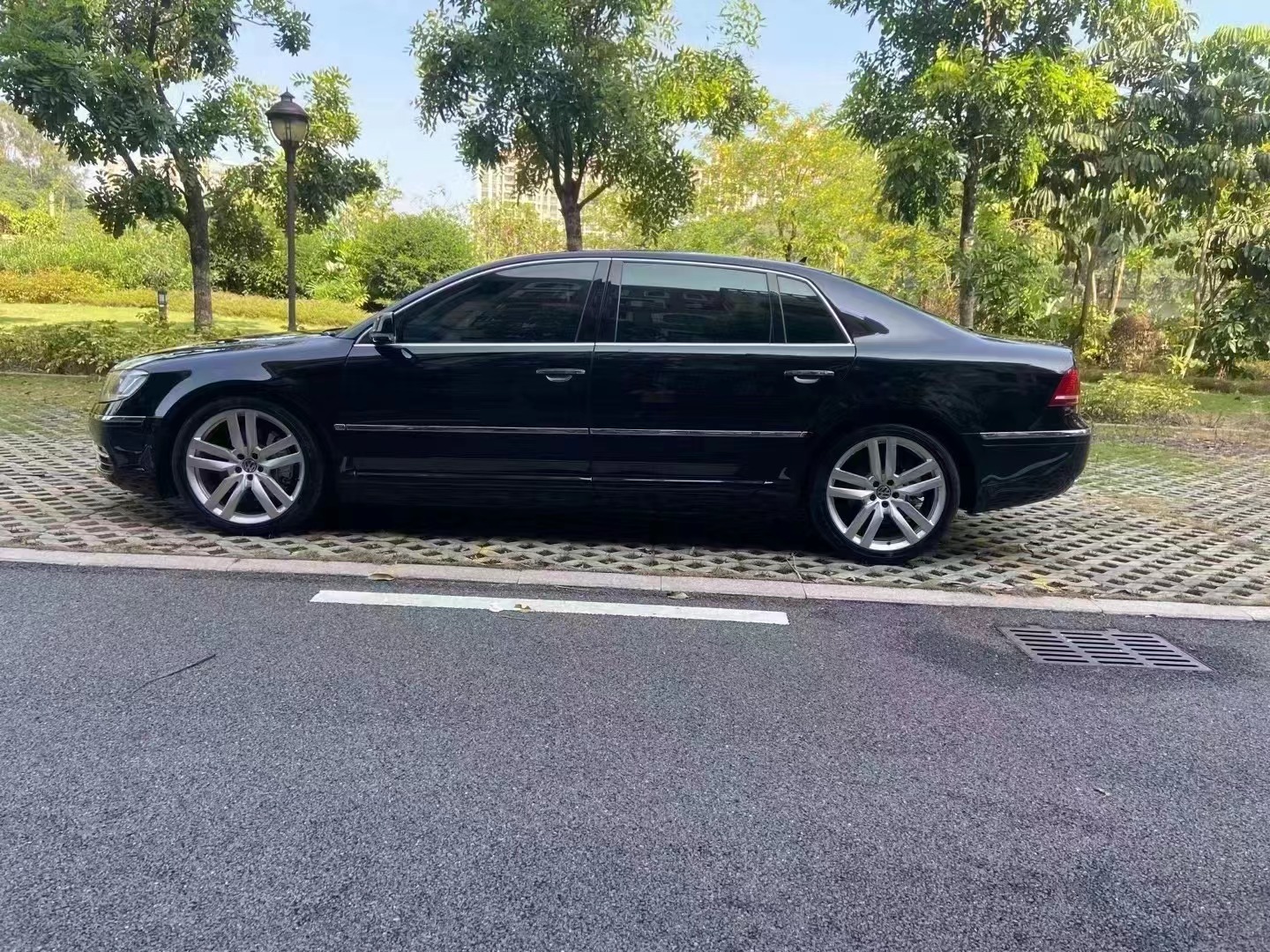 15款大众辉腾6.0 w12全款18.6万,外观,内饰,配置,性能详解