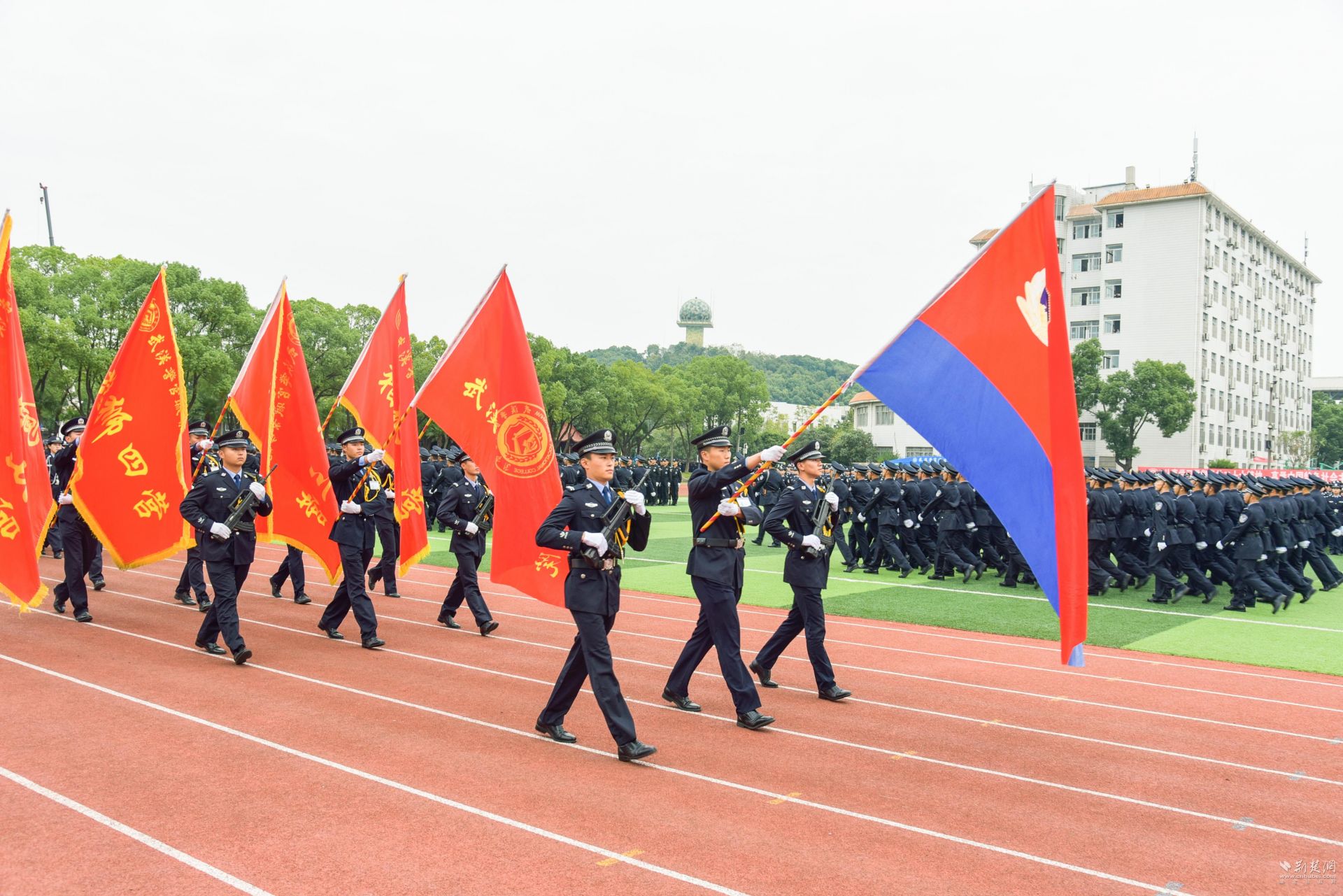 青春新征程 武汉警官职业学院举行2022级新生开学典礼暨军训总结表彰
