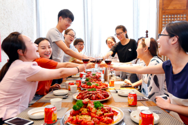 跟领导一起吃饭,情商高的人都掌握这4个规矩,早知早受益!