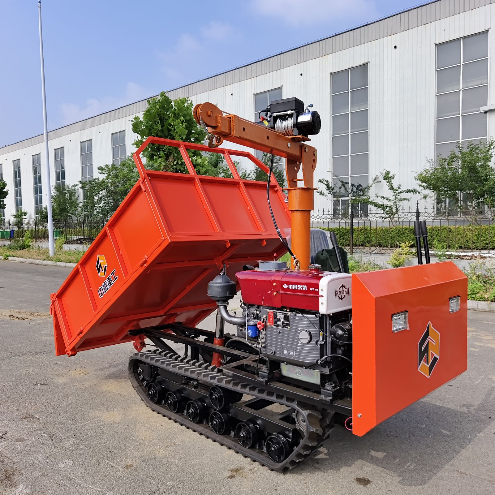 1.5吨履带运输车 加大加宽的车厢 爬爬车 爬山虎 拉木材车 吊车