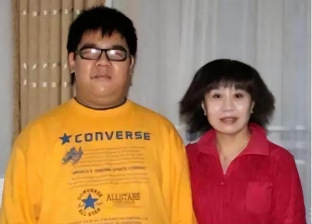回顾:善恶终有报!狂妄的"盲人"歌手杨光,终究付出了惨痛代价