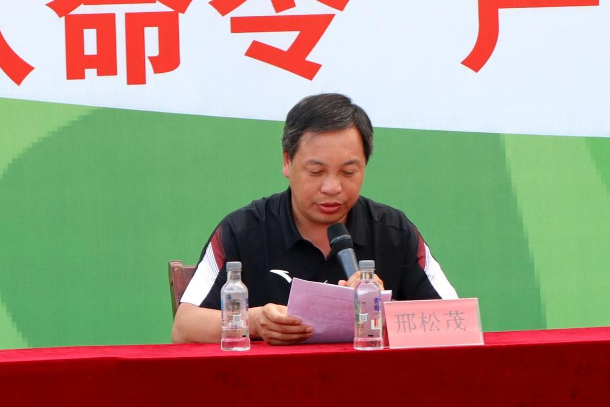 少年戎装展风采 壮志凌云谱新篇——漯河体校举行军训汇报表演