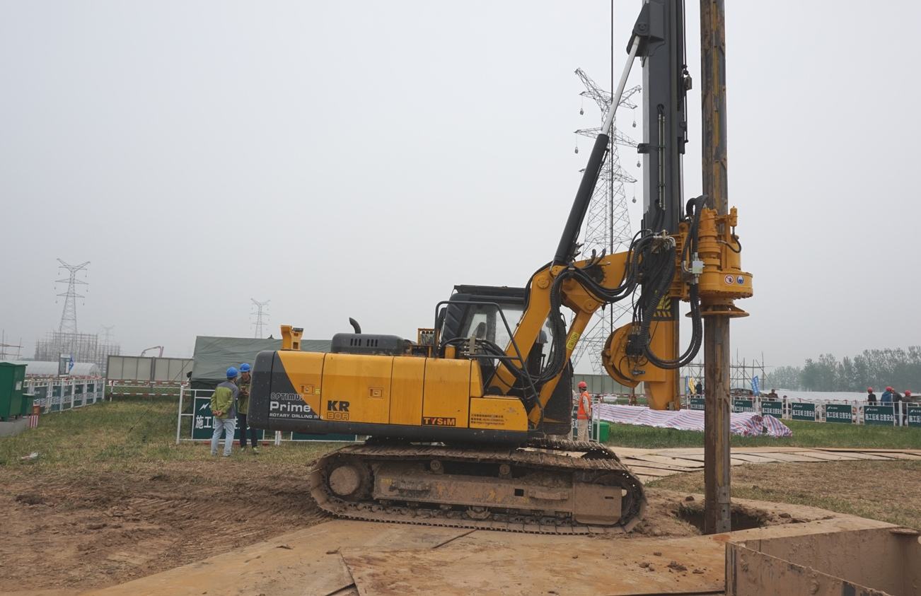 旋挖钻机操作方法,旋挖钻机可以打多大,多深的桩?