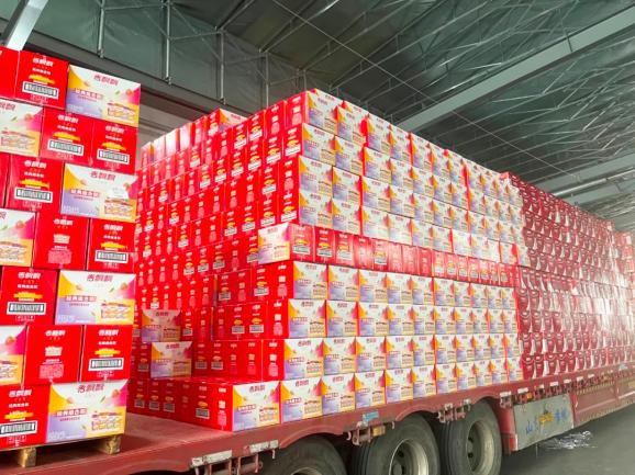 沸腾的生产线丨香飘飘单日发货14万箱