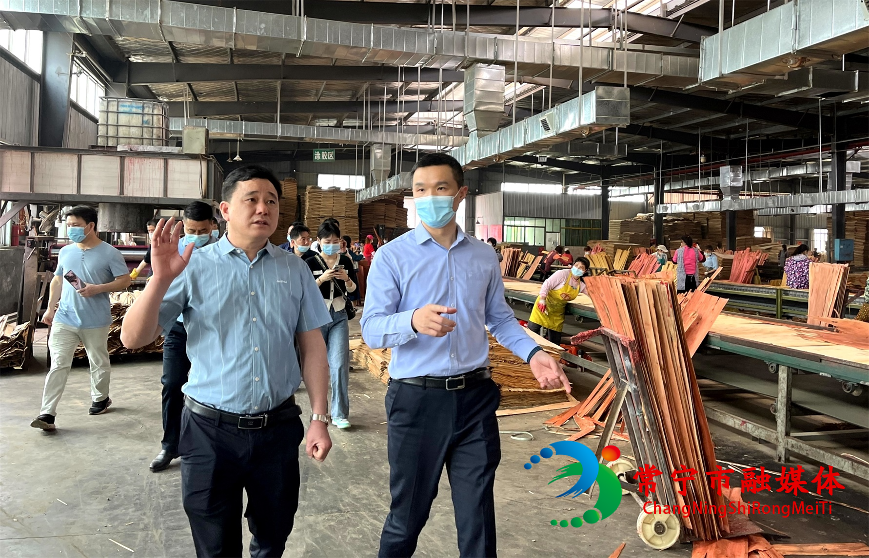 谭奇峰到曲潭街道办事处督查安全生产工作