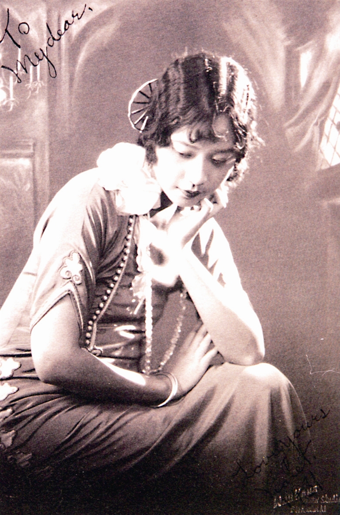 于立忱,于立群:爱上同一个男人,相隔40年,两姐妹均自杀身亡